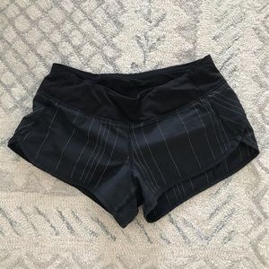 Lululemon Speed short size 4